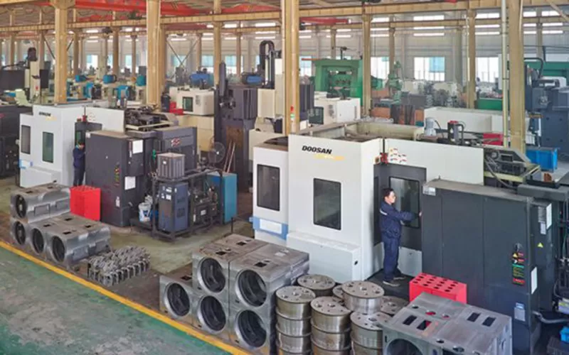 blow moulding machine working