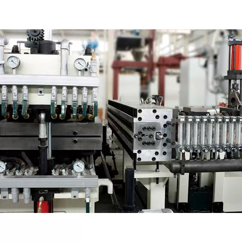 PC Polycarbonate Hollow Cross Section Plate, Flying Wing Panel Extrusion Line