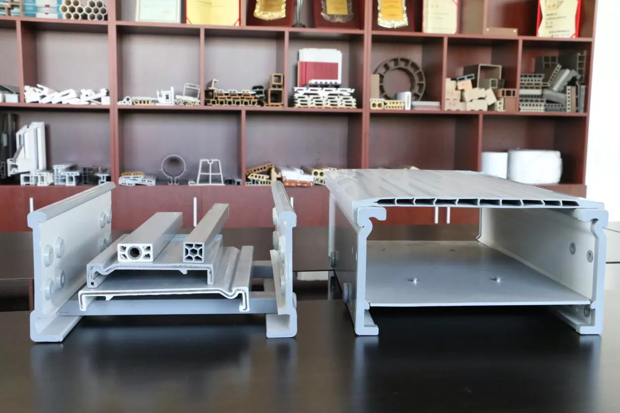 Application of PVC PP HDPE Plastic Reinforce with Steel and Wood Plastic Extrusion Line